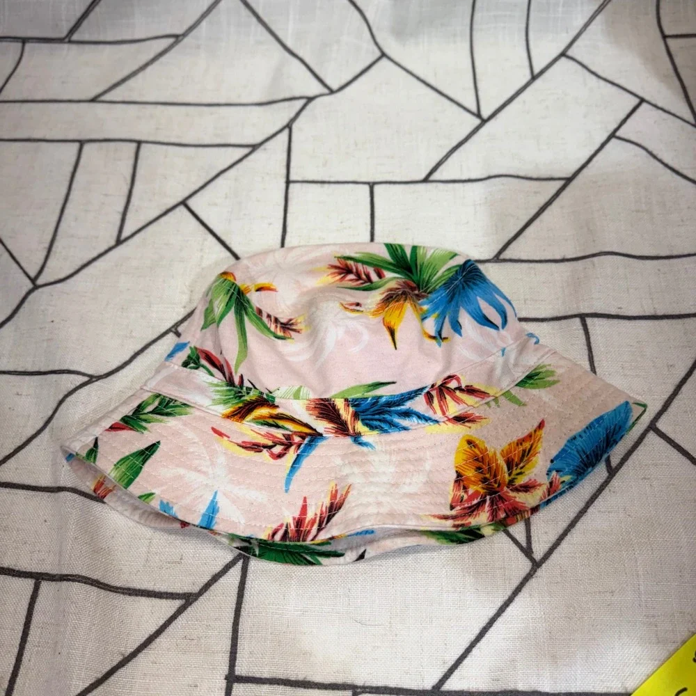 Wallaroo Kids Bucket Hat Maui Pink Tropical Floral Palm Leaf Sun Hat